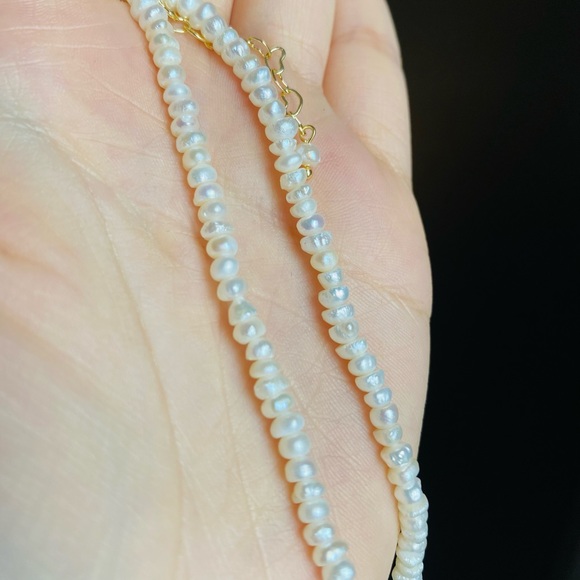 [SOLD] Dainty mini pearl necklace choker natural freshwater pearls 100% Handmade - Picture 5 of 7